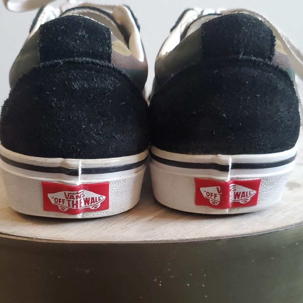 Vans!  Black and Green Sneakers - Picture 3 of 5